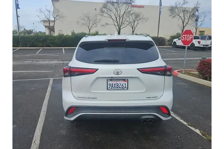$33000 : Toyota Highlander 2022 AWD X image 7