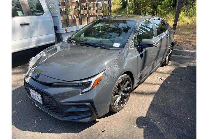 $20669 : Toyota Corolla 2024 SE 4dr S image 1
