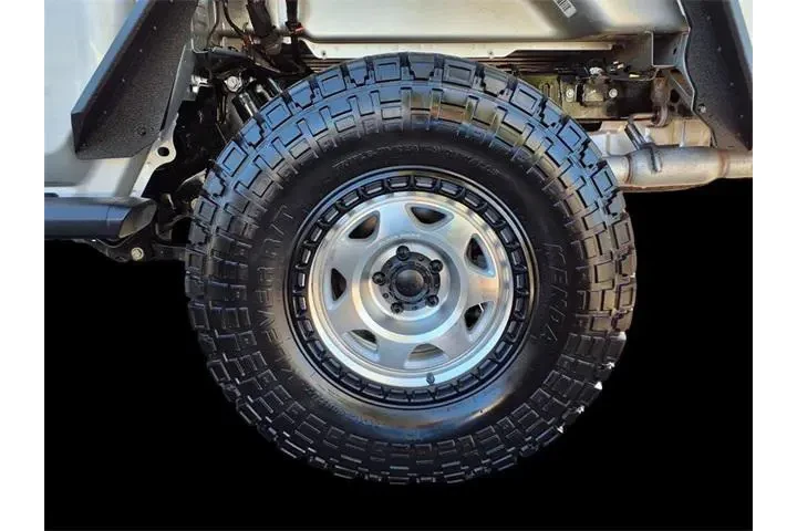 $32971 : Jeep Gladiator 2023 4x4 Over image 5