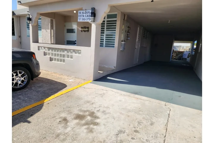 $1000 : Lease term - 1 year image 1