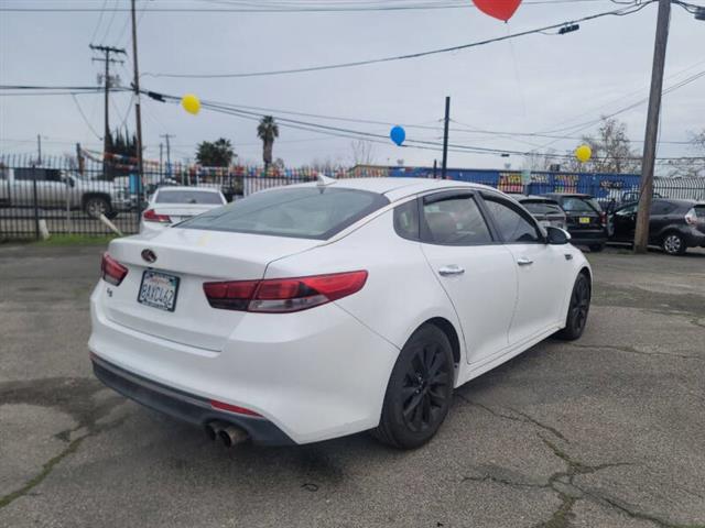 $9999 : 2016 Optima LX image 5