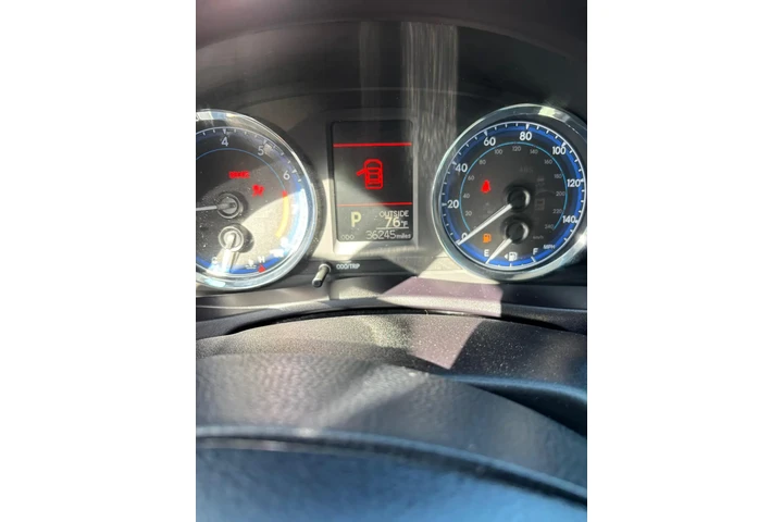 $11000 : Toyota Corolla L image 1