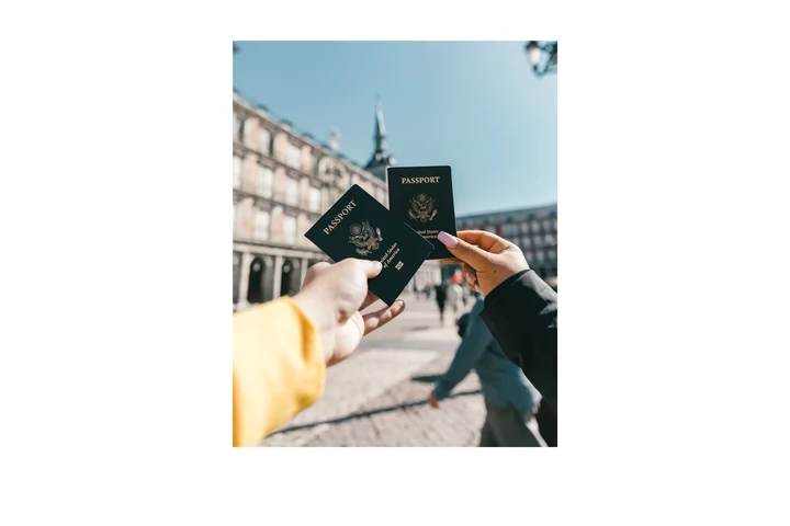 VUELOS Y VACACIONES image 3