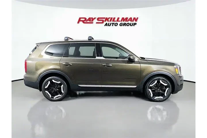 $32988 : Kia Telluride 2024 S 4dr SUV image 7