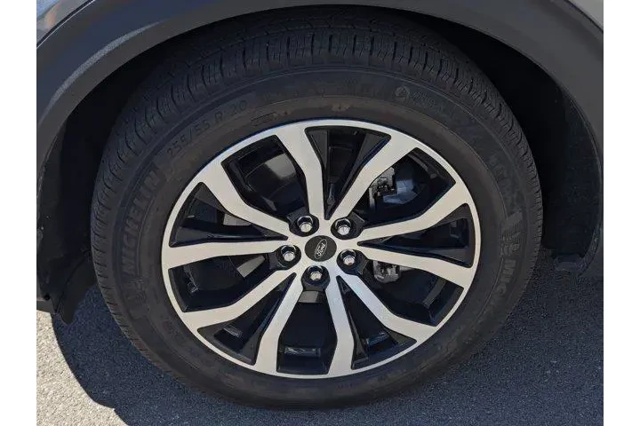 $39999 : Ford Explorer 2025 ST-Line 4 image 7