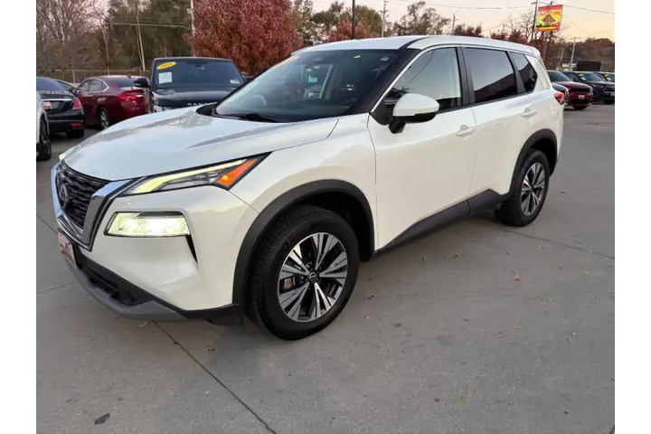 $16950 : 2022 Rogue SV image 1