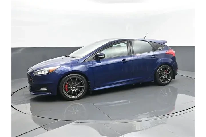 $16394 : Ford Focus 2017 ST 4dr Hatch image 5