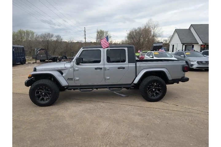 $29995 : 2020 Gladiator image 9