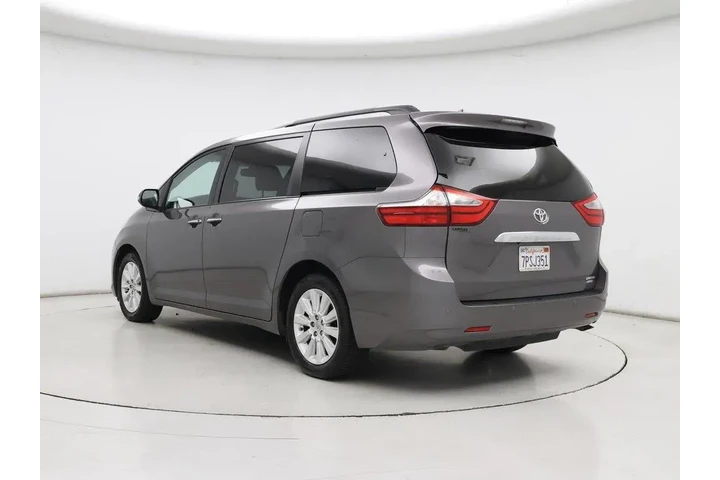$29998 : Toyota Sienna 2015 AWD XLE 7 image 2