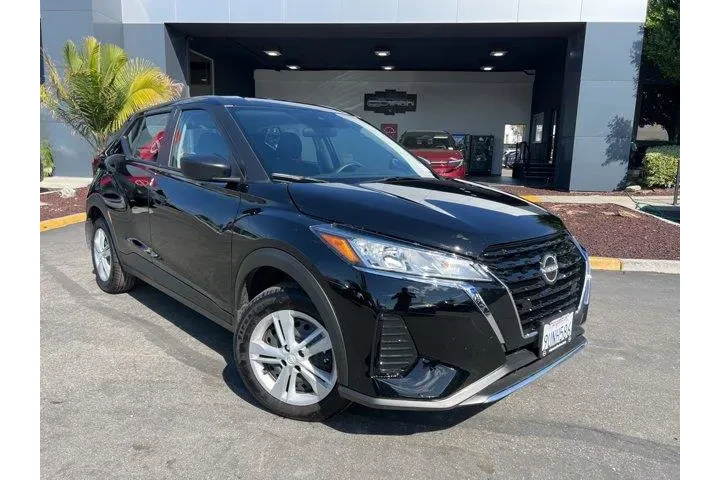 $20181 : Nissan Kicks Play 2025 S 4dr image 1