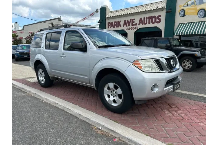 $4995 : 2008 Pathfinder S image 1