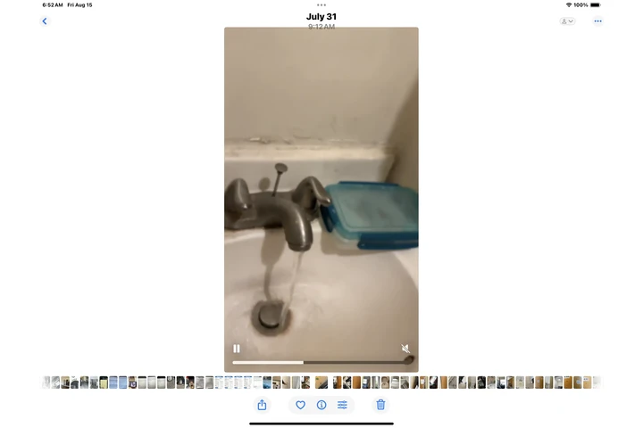$1335 : Studio room full bathroom image 6