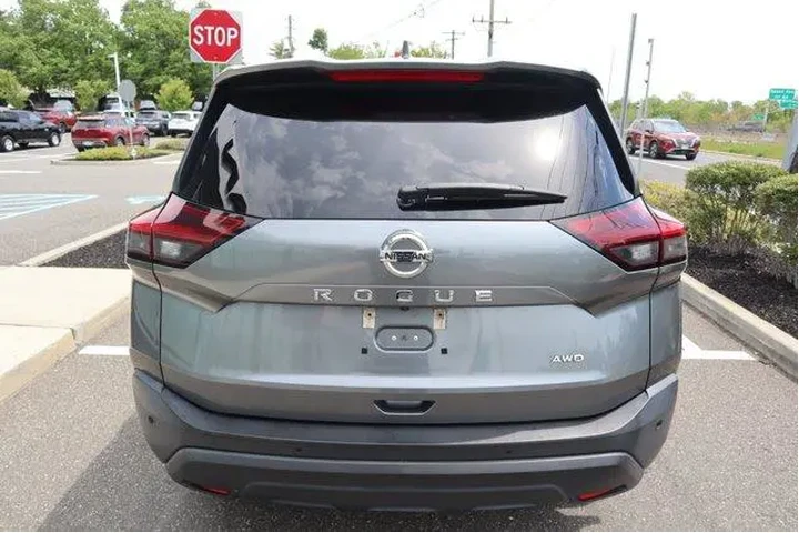 $172 : Nissan Rogue 2021 AWD S 4dr image 6