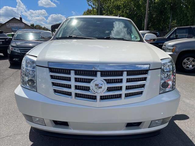 $10995 : 2010 Escalade Luxury image 4