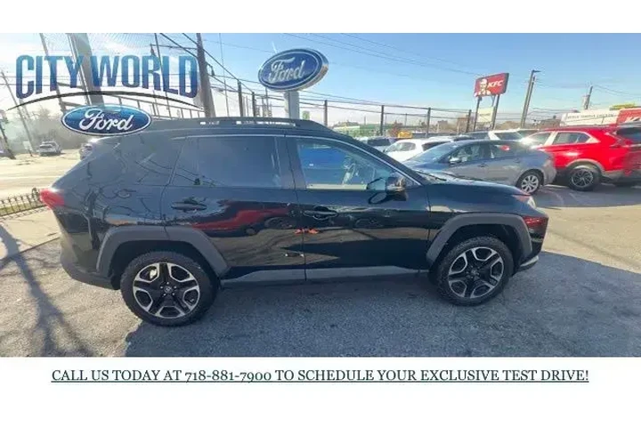 $24288 : Toyota RAV4 2019 AWD Adventu image 6