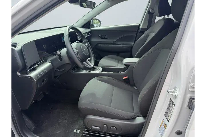 $26175 : Hyundai KONA 2025 AWD SEL 4d image 9
