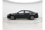 $17998 : Nissan Altima 2023 2.5 SV 4d thumbnail