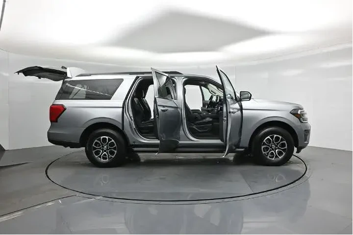 $39604 : Ford Expedition MAX 2024 4x4 image 5