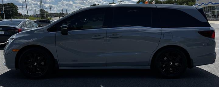 $39070 : PRE-OWNED 2023 HONDA ODYSSEY image 2