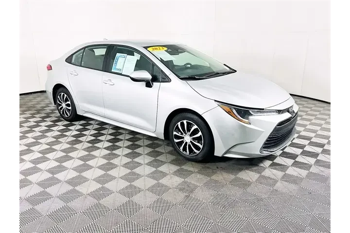 $19900 : Toyota Corolla 2023 LE 4dr S image 1