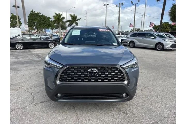 $27988 : Toyota Corolla Cross 2025 XL image 8