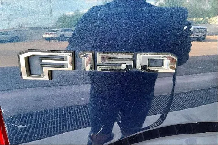 $18091 : Ford F-150 2016 4x4 King Ran image 9