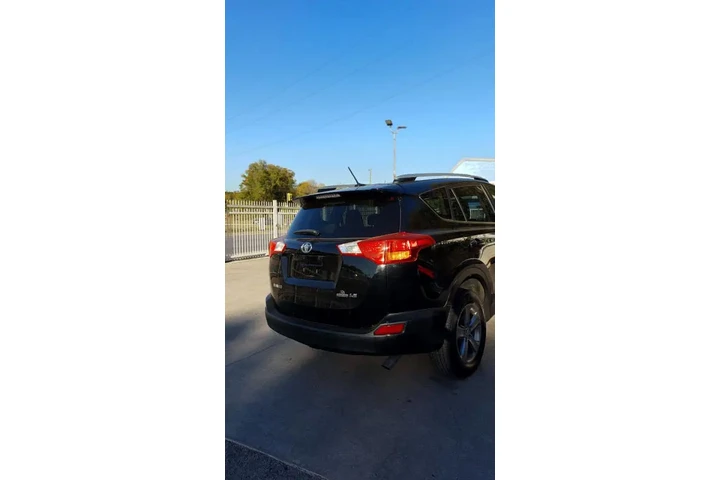 $10990 : 2015 RAV4 XLE image 4