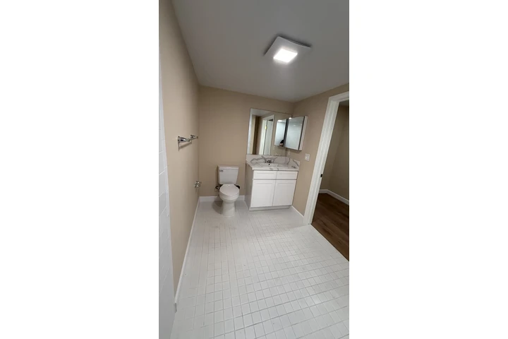 $1845 : NUEVO APARTAMENTO 1 RECAMARA image 4