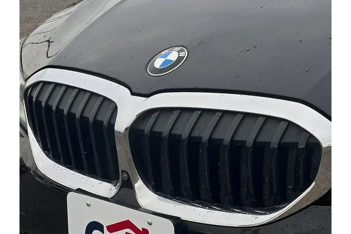 $26982 : BMW 3 Series 2021 330i 4dr S image 2