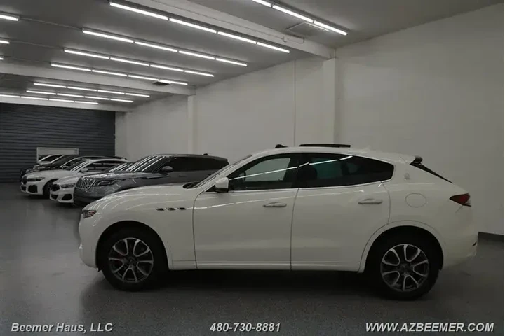 $31998 : Maserati Levante 2021 AWD 4d image 3