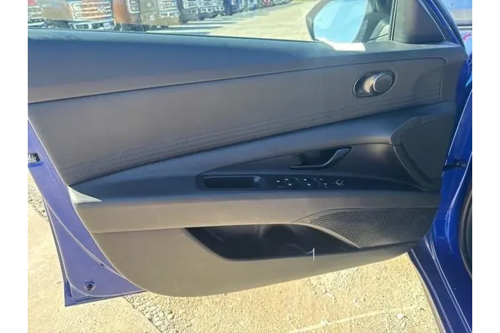 $17900 : Hyundai ELANTRA 2025 SEL Spo image 8