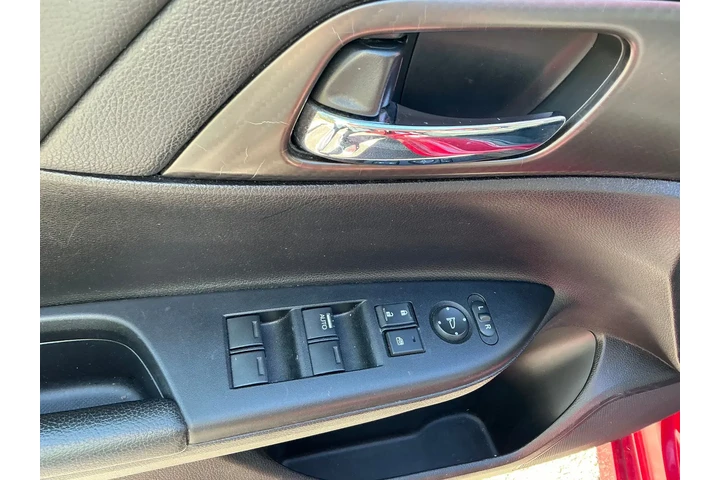 $8900 : 2017 Accord SPORT image 8