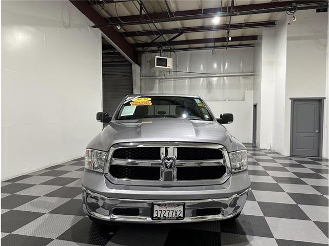 $25999 : 2020 RAM 1500 CLASSIC CREW CAB image 2