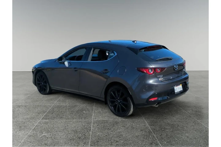 Mazda Mazda3 Hatchback 2023 image 3