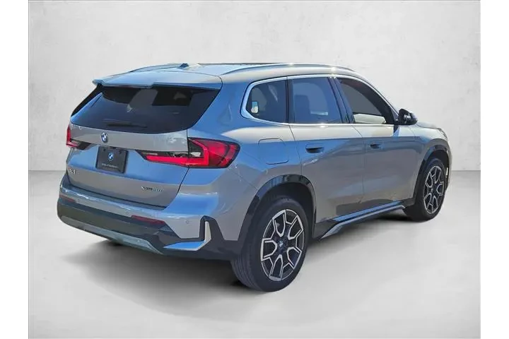 $33777 : BMW X1 2025 AWD xDrive28i 4d image 5