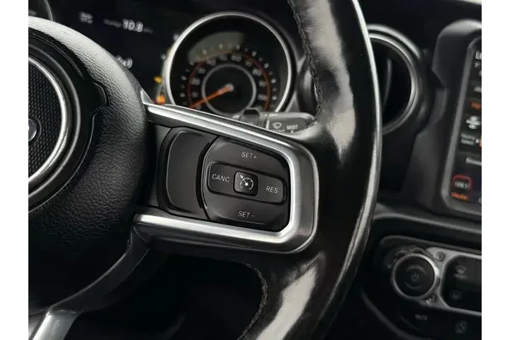 $24500 : Jeep Wrangler Unlimited 2021 image 9