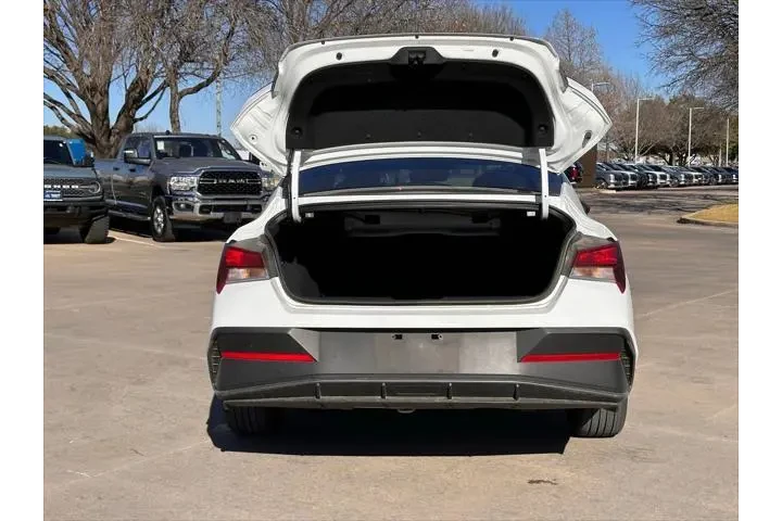 $20536 : Hyundai ELANTRA 2025 SEL Spo image 9