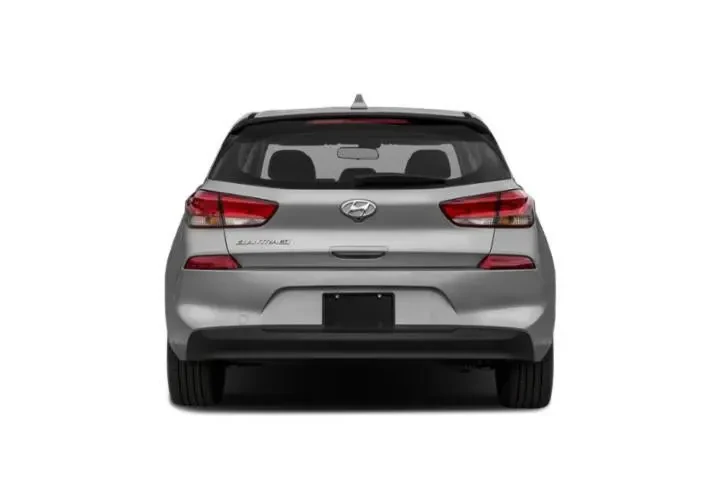 $13877 : Hyundai ELANTRA GT 2018 4dr image 5