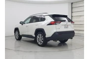 $31998 : Toyota RAV4 2021 XLE Premium thumbnail