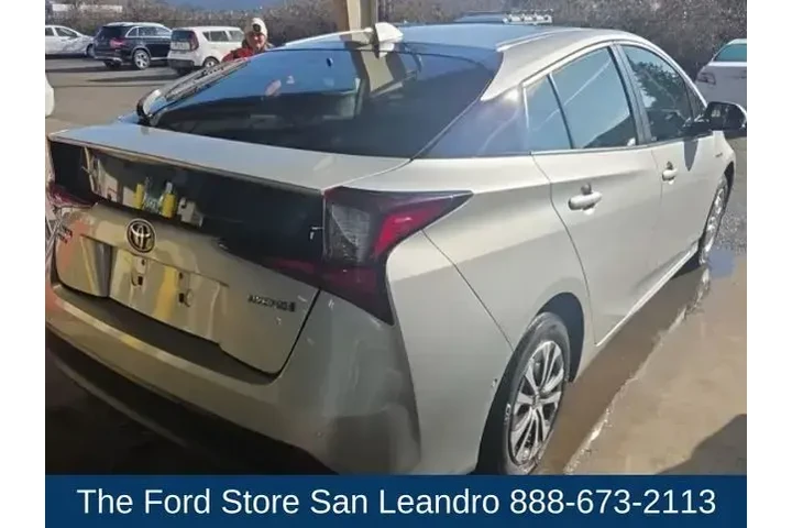 $23750 : Toyota Prius 2020 AWD LE AWD image 5