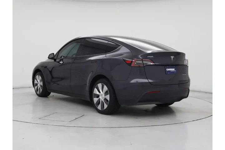 $37998 : Tesla Model Y 2024 AWD Long image 2