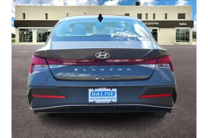 $18577 : Hyundai ELANTRA 2025 SE 4dr image 4