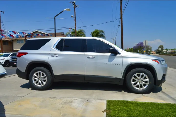 $16995 : 2019 Traverse AWD 4dr LS w/1LS image 6