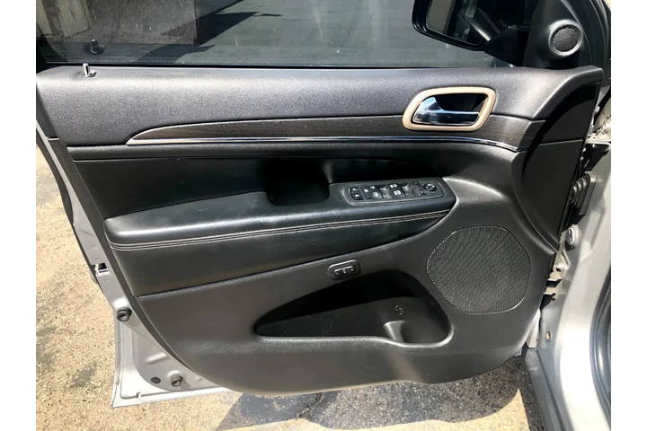 $14543 : 2017 Grand Cherokee Limited 4 image 10