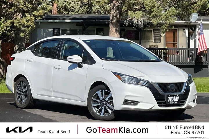 $15552 : Nissan Versa 2021 SV 4dr Sed image 1