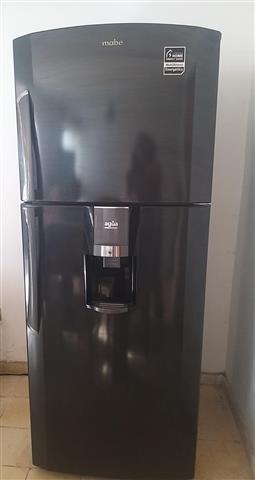 $13000 : Refrigerador Mabe muy ahorrado image 1