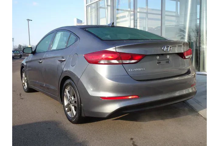 $8202 : Hyundai ELANTRA 2018 Value E image 3