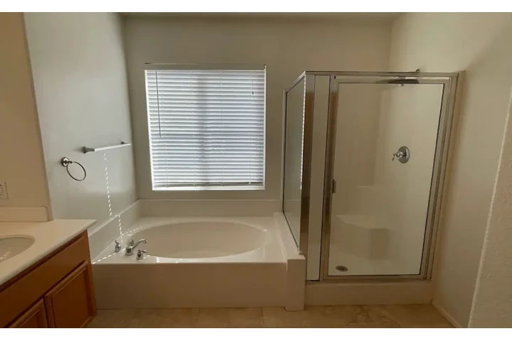 $1985 : HOME SWEET HOME image 6