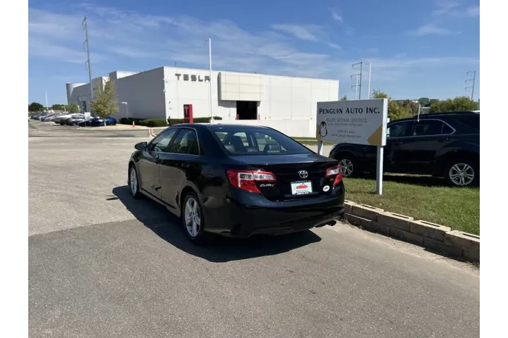 $9990 : 2014 Camry SE image 4