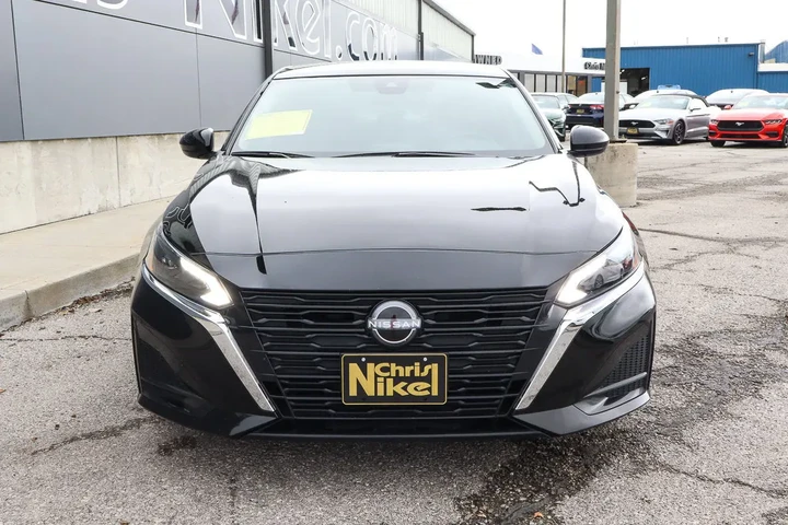 $19488 : 2023 Altima 2.5 SV image 2